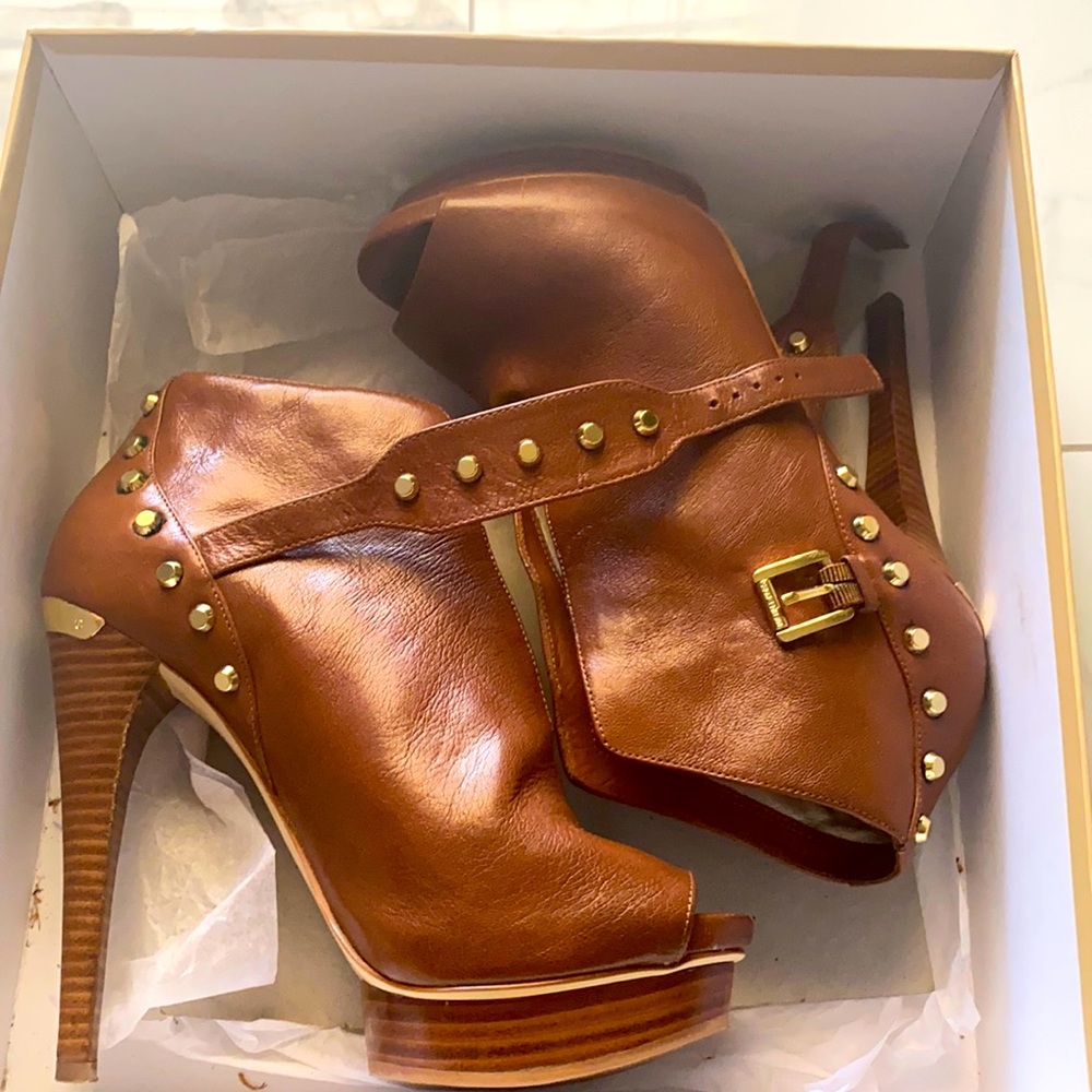 Michael Kors tan peep-toe booties